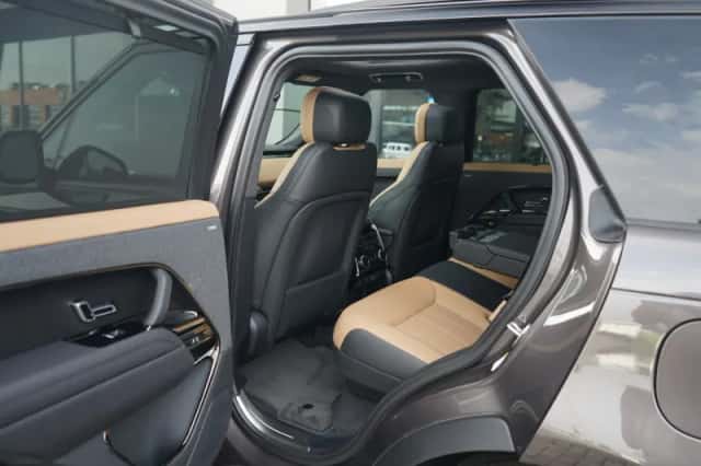 Land Rover Range Rover Sport (2026) thumbnail 5