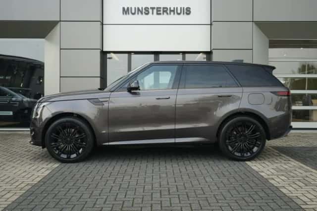 Land Rover Range Rover Sport (2026) thumbnail 6