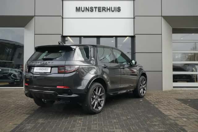 Land Rover Discovery Sport (2024) thumbnail 2
