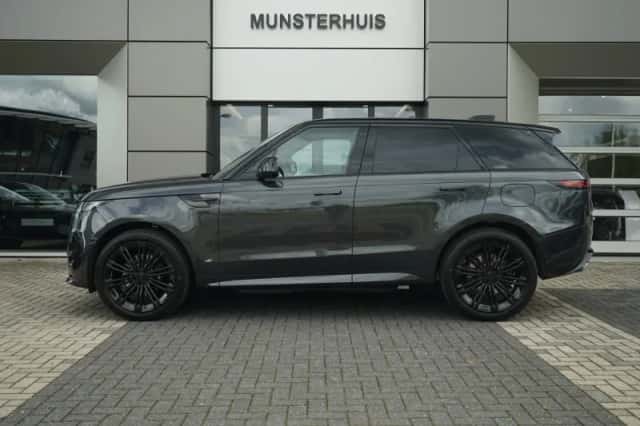Land Rover Range Rover Sport (2026) thumbnail 6