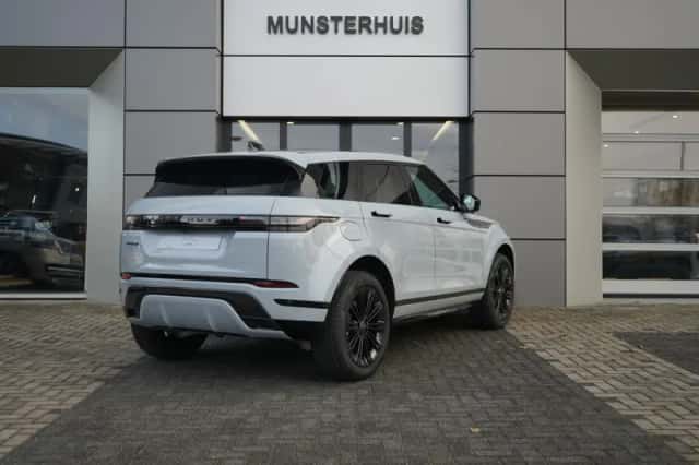 Land Rover Range Rover Evoque (2026) thumbnail 2