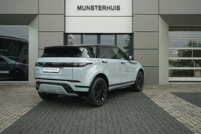 Land Rover Range Rover Evoque (2026) thumbnail 2