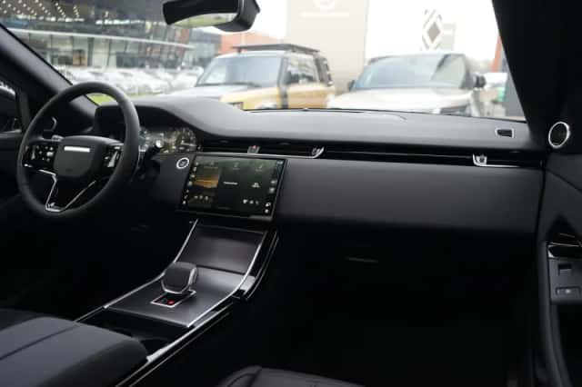 Land Rover Range Rover Evoque (2026) thumbnail 3