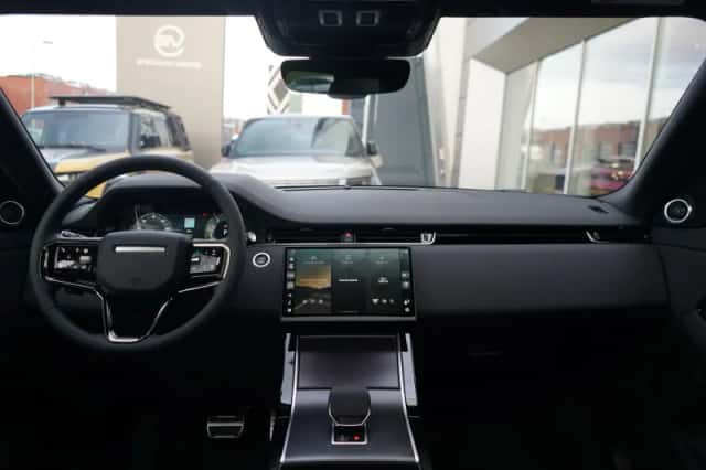 Land Rover Range Rover Evoque (2026) thumbnail 4