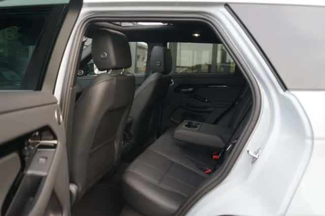 Land Rover Range Rover Evoque (2026) thumbnail 5