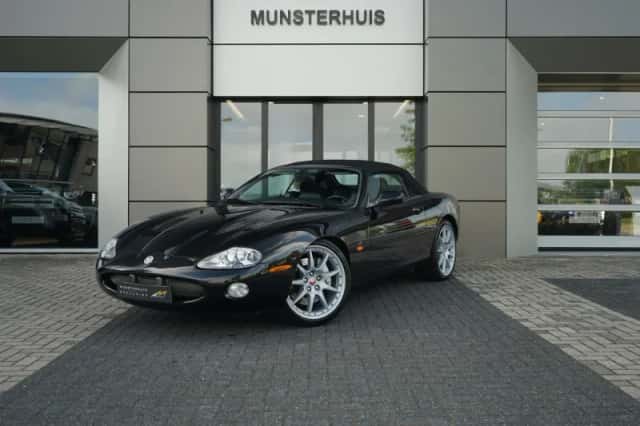 Jaguar XKR (2003) thumbnail 1