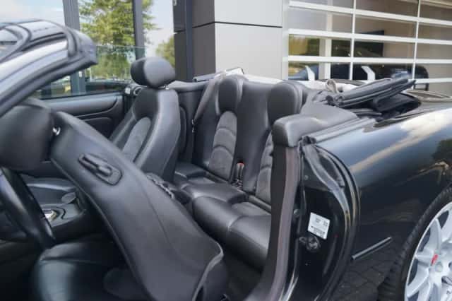 Jaguar XKR (2003) thumbnail 5