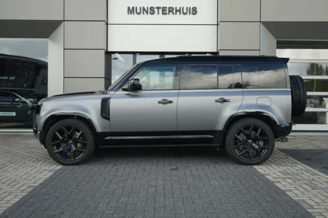 Land Rover Defender (2025) thumbnail 6