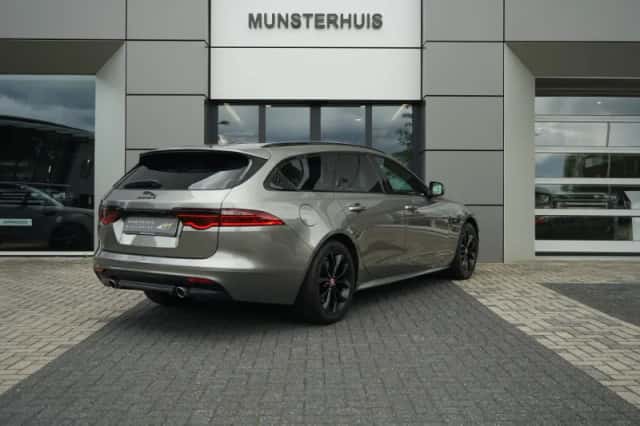 Jaguar XF Sportbrake (2019) thumbnail 2