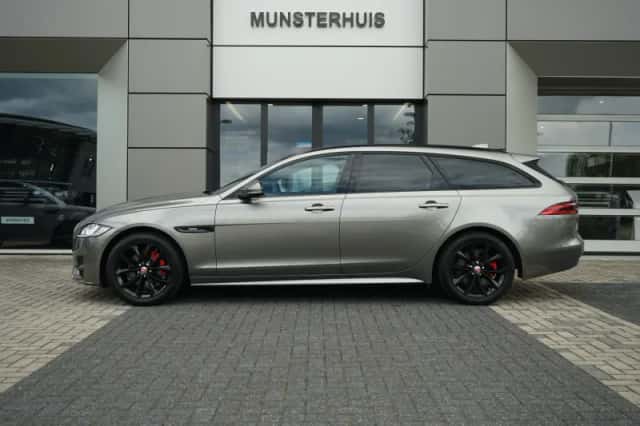 Jaguar XF Sportbrake (2019) thumbnail 6