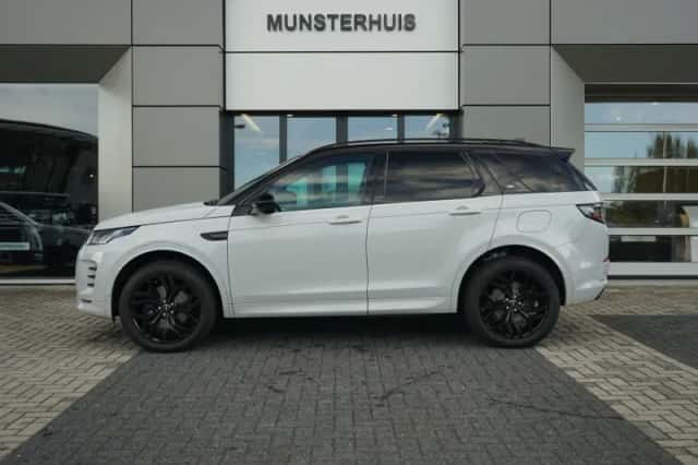 Land Rover Discovery Sport (2026) thumbnail 5