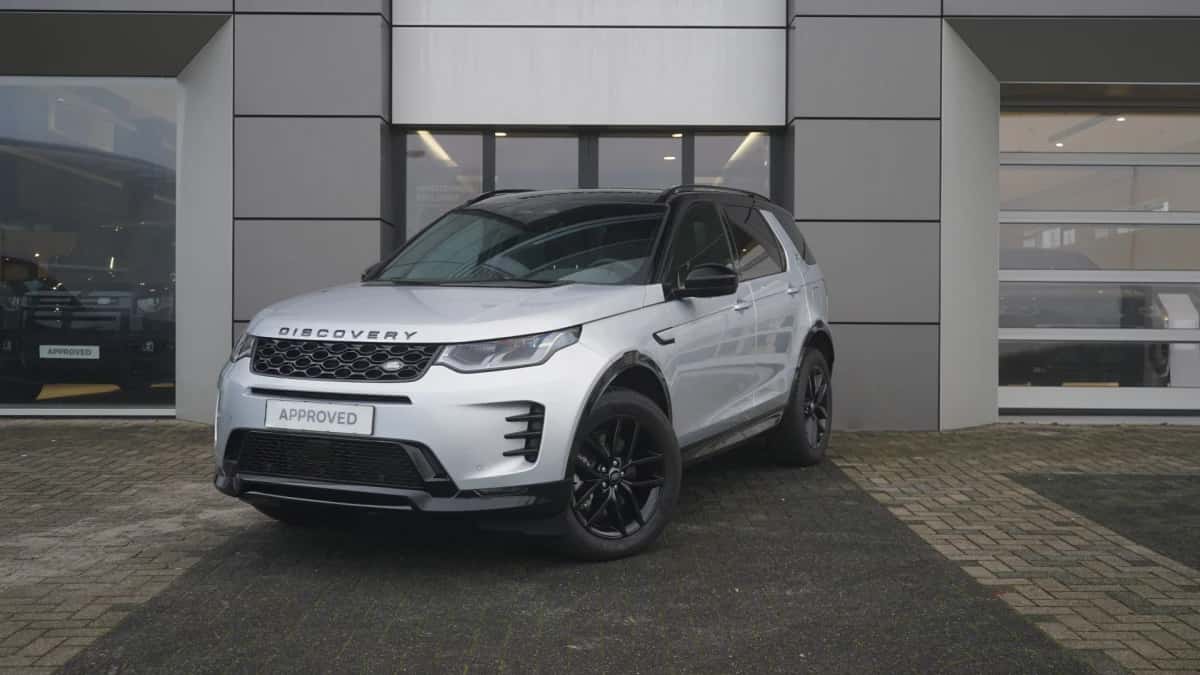 Land Rover Discovery Sport (2024) — foto 1