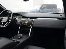 Land Rover Discovery Sport (2024) thumbnail 3