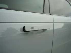 Land Rover Range Rover Velar (2026) thumbnail 12