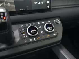 Land Rover Defender (2025) thumbnail 22