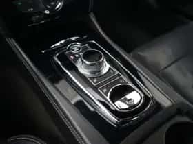 Jaguar XK (2013) thumbnail 23