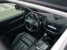 Maserati Levante (2021) thumbnail 35