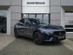 Maserati Levante (2021) thumbnail 10