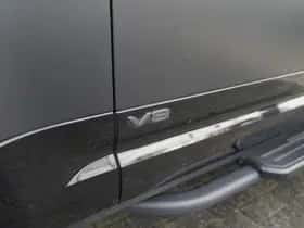 Land Rover Defender (2024) thumbnail 13