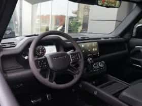 Land Rover Defender (2024) thumbnail 16