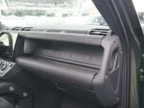 Land Rover Defender (2026) thumbnail 13