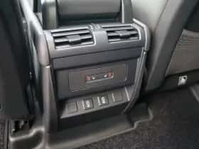 Land Rover Defender (2026) thumbnail 30