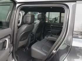 Land Rover Defender (2026) thumbnail 5