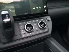 Land Rover Defender (2026) thumbnail 25
