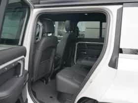 Land Rover Defender (2026) thumbnail 5