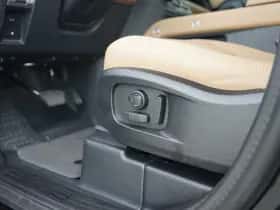 Land Rover Defender (2026) thumbnail 18