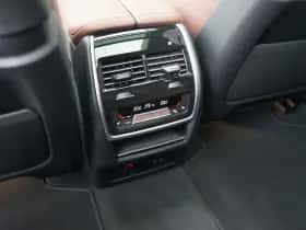 BMW X7 (2023) thumbnail 32