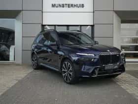 BMW X7 (2023) thumbnail 10