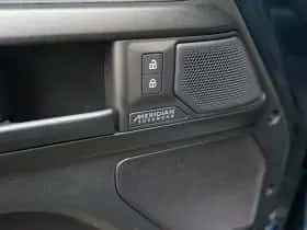 Land Rover Defender (2026) thumbnail 16