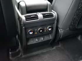 Land Rover Defender (2026) thumbnail 33