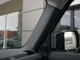 Land Rover Defender (2026) thumbnail 28