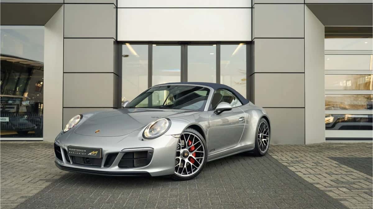 Porsche 911 (2019) — foto 1
