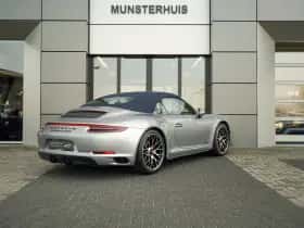 Porsche 911 (2019) thumbnail 2