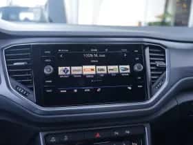 Volkswagen T-Roc (2021) thumbnail 19