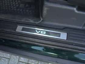 Land Rover Defender (2023) thumbnail 14