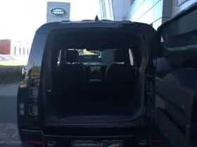 Land Rover Defender (2023) thumbnail 26