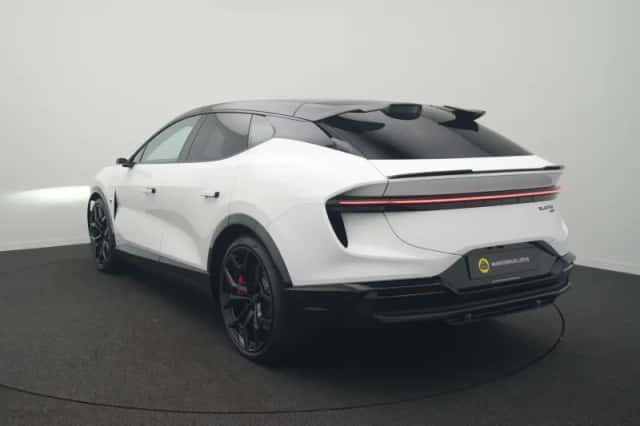 Lotus Eletre (2026) thumbnail 2