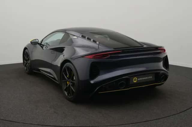 Lotus Emira (2026) thumbnail 3