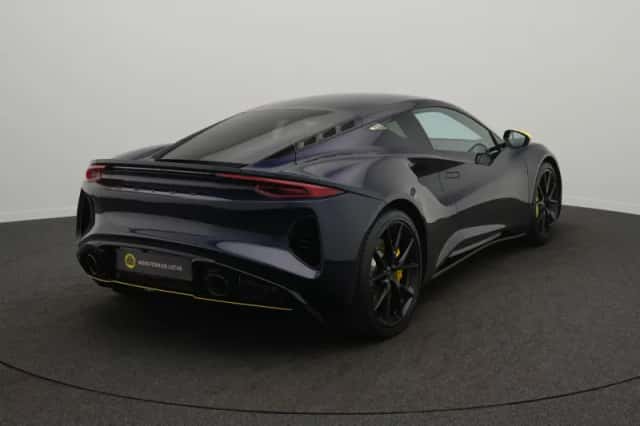 Lotus Emira (2026) thumbnail 4