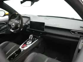 Lotus Emira (2026) thumbnail 5