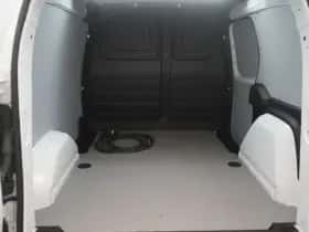 Renault Kangoo (2023) thumbnail 22