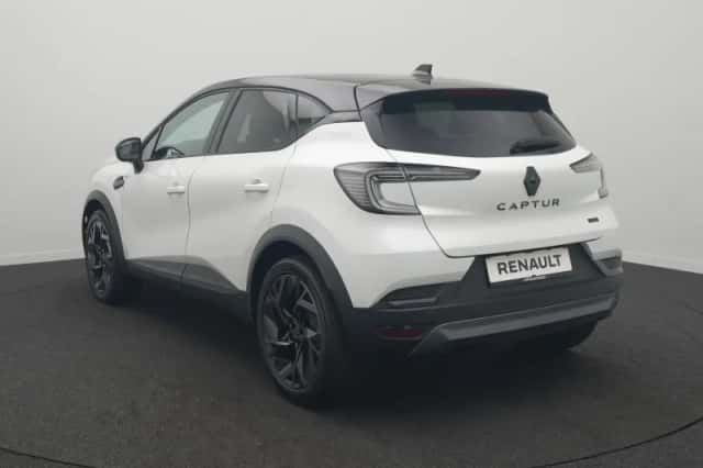 Renault Captur (2026) thumbnail 3
