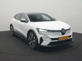 Renault Mégane E-Tech (2023) thumbnail 2