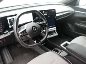 Renault Mégane E-Tech (2023) thumbnail 16