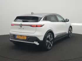 Renault Mégane E-Tech (2023) thumbnail 4