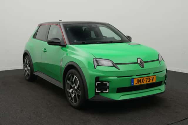 Renault 5 (2025) thumbnail 2